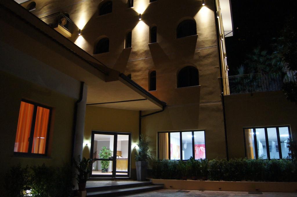 Hotel Citta Del Sole Stilo Exterior foto